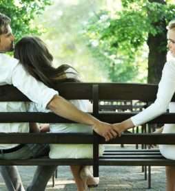 РАСПОЗНАЁМ ЛГУНА БЕЗ ДЕТЕКТОРА ЛЖИ